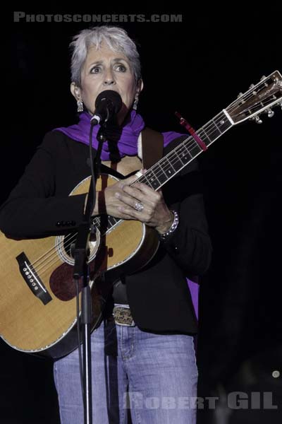 JOAN BAEZ - 2011-09-17 - LA COURNEUVE - Parc Departemental - Grande Scene - 